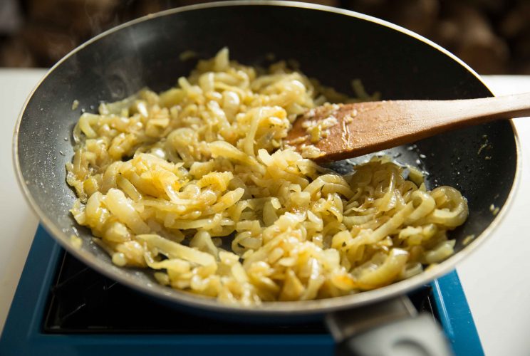 how to make caramelized onions - almost caramelized (step 3)