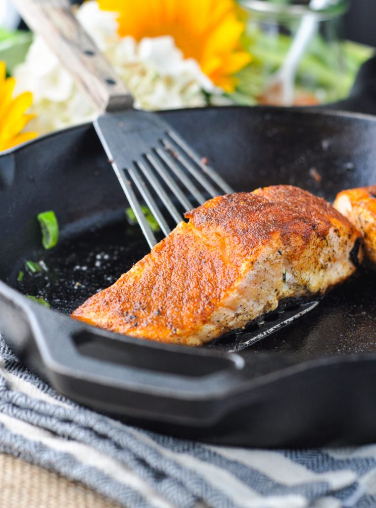 20-minute-dinner-recipes-5-Ingredient-Blackened-Salmon