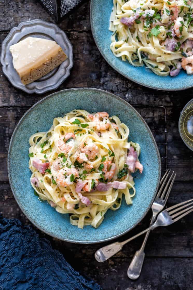 20-minute-dinner-recipes-Shrimp_Bacon_Fettuccini_Alfredo