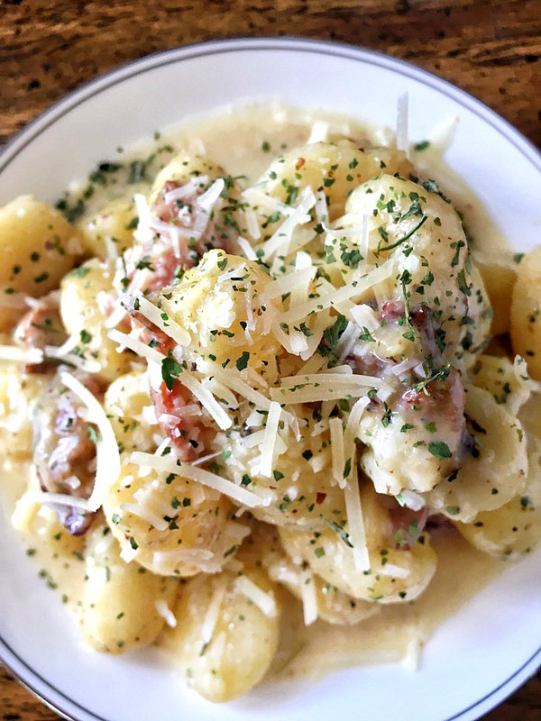 20-minute-dinner-recipes-gnocchi-bacon-cream-sauce