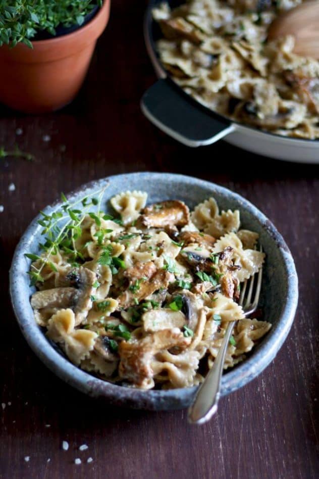 20-minute-dinner-recipes-rustic-creamy-mushroom-pasta