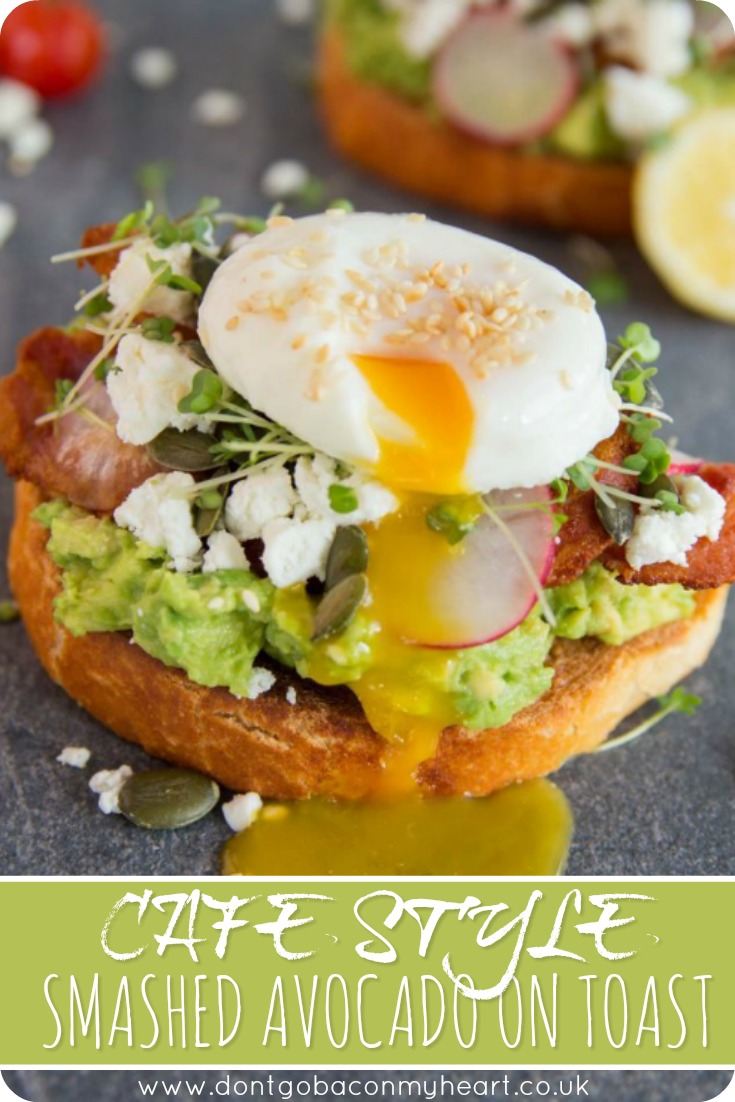 Create the ultimate Cafe Style Smashed Avocado on Toast in the comfort of your own home, for a fraction of the price. Perfect for lazy brunches! #avocado #lunch #smashedavocado | www.dontgobaconmyheart.co.uk