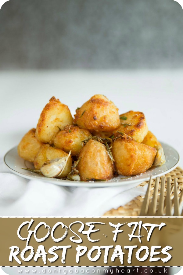 These Goose Fat Roast Potatoes are seriously crunchy on the outside & light and fluffy on the inside. Follow these foolproof tips for perfect roast potatoes! #roastpotatoes #goosefatroastpotatoes #roastdinner | www.dontgobaconmyheart.co.uk
