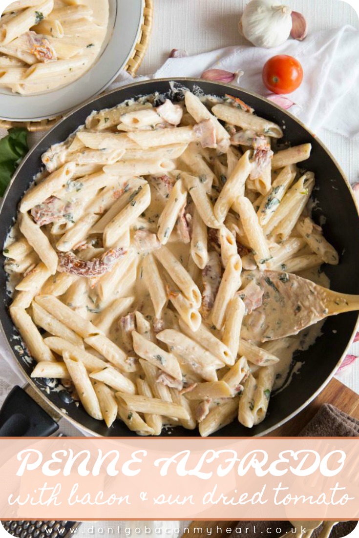 A delicious twist on the classic Alfredo. Penne Alfredo with Bacon and Sundried Tomato will change your 'go to' quick dinner forever! #alfredo #pasta #bacon | www.dontgobaconmyheart.co.uk