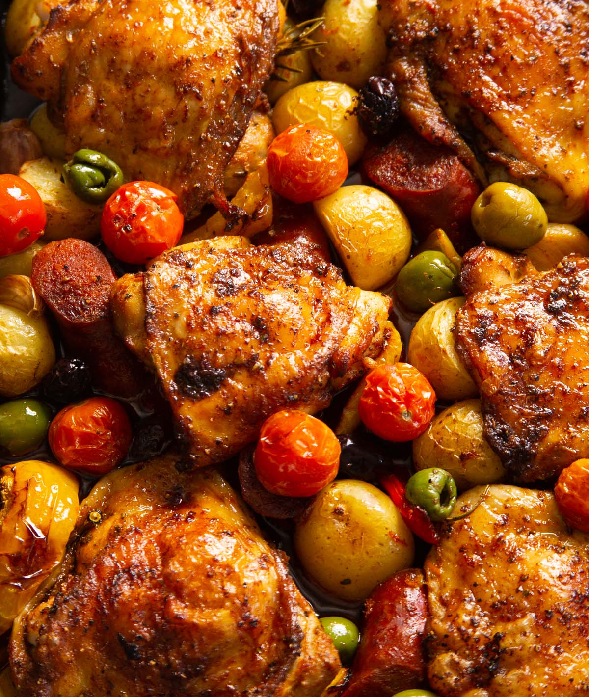 close up overhead shot of spanish chicken traybake