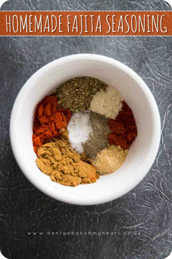 Nothing beats a Homemade Fajita Seasoning and it truly couldn't be easier to create. Add this seasoning mix to fajitas, quesadillas, tacos, and more! #Mexican #fajita #spice | www.dontgobaconmyheart.co.uk