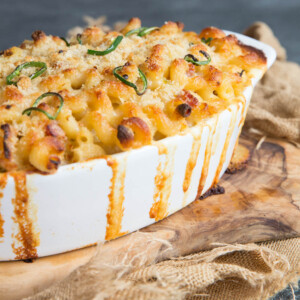 baked mac and cheese fresh out the oven