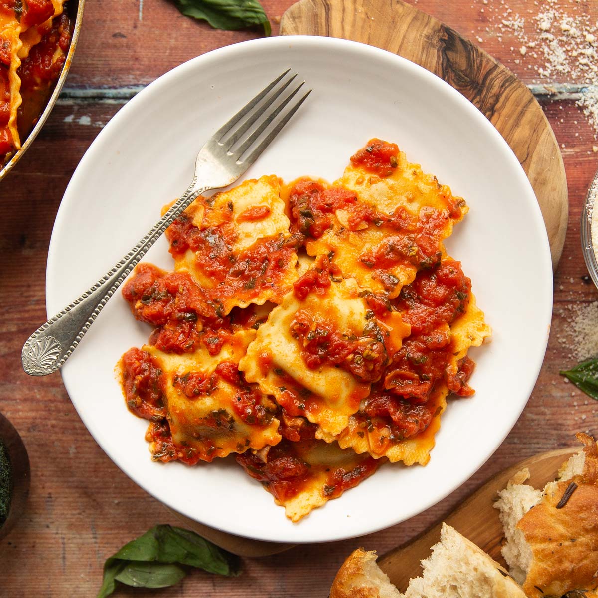 Rustic Tomato Sauce for Ravioli