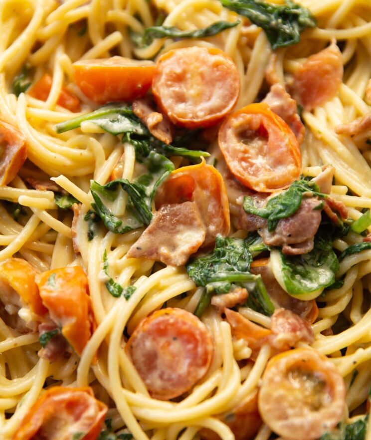 close up shot of blt pasta in pan