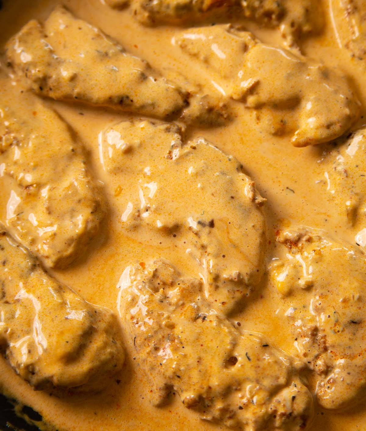 close up shot of chicken lazone in pan